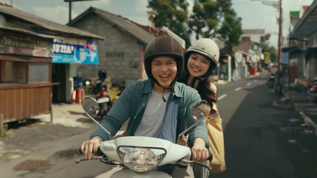 TULUS - Satu Kali (Official Music Video)