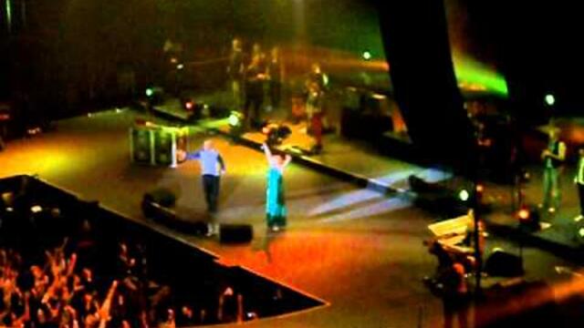 Dino Merlin i Vesna Zmijanac - Kad Zamirisu Jorgovani - 25.11.2011 Arena Beograd