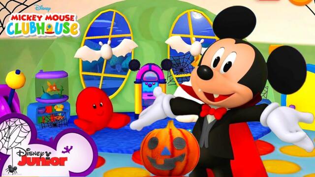 Mickey Mouse Clubhouse🏠 - Halloween Song | Mickey & Minnie Holidays 🎃 | NEW HotDog Dance @disneyjr