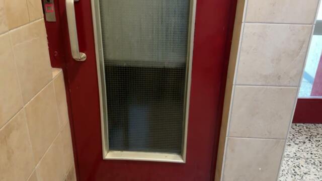 1955 Hävemeier & Sander mod. 1998 by Confurius Elevator in Lübeck, Germany