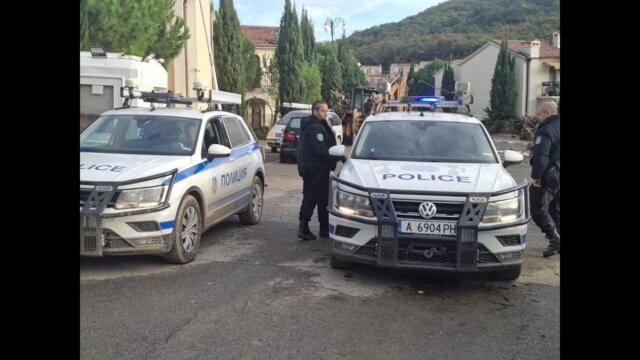 Постепенно се нормализира обстановката в Елените, токът засега остава спрян