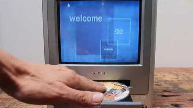 Toshiba MD9DN1R 9" CRT TV DVD Player Combo Retro Gaming 2003