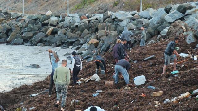 Треска за злато в Царево заради слух за отнесен от водата сейф