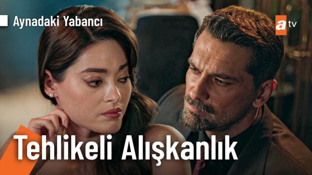 Azra'nın saç hareketi Emirhan'ın ilgisini çekti - Aynadaki Yabancı 1. Bölüm