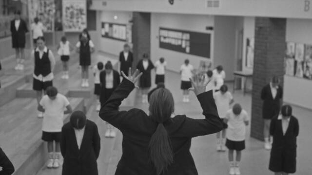 BON-BON ft. Dara Ekimova & Ivan Lechev - НАЗАД (Official Video)