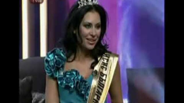 Десислава във Вечерното шоу на Азис Част 3