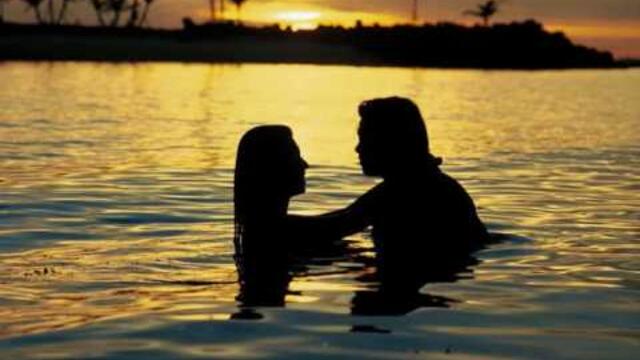 THEMIS ADAMANTIDIS AKOMA S' AGAPO