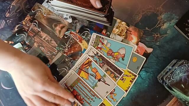 "Подарочки" врагам в полнолуние💥⛔️🔮🌪⚖️#shortvideo #таро #s #short #shorts #гадание #враги