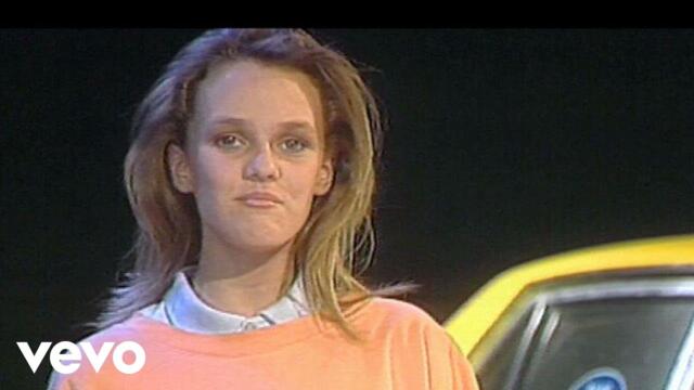 Vanessa Paradis - Joe Le Taxi (Clip Officiel remasterisé)
