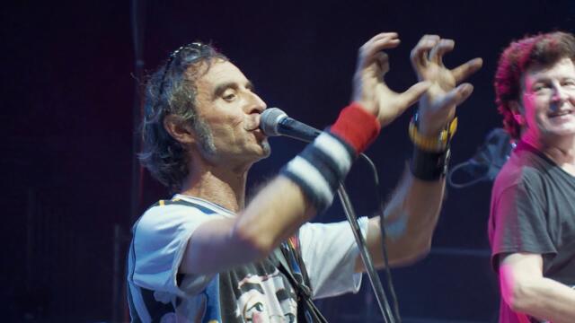 Bajaga & Instruktori - Vesela pesma (Live at Arena)