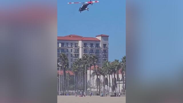 SHOCKING Helicopter Crash on Los Angeles Beach Caught on Camera