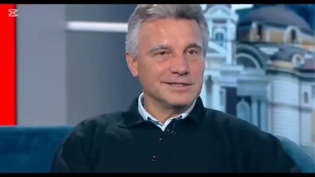 Професор Иво Христов и един безличен журналист.