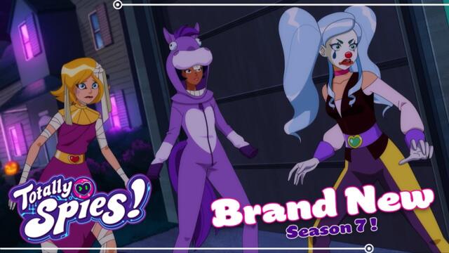 A Halloween Mission! | Totally Spies! Season 7 | Clip