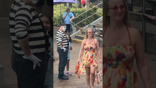 Best moments Tom the mime 🤣👏 #prank #seaworldmime #funny #funnyvideos #comedy #shorts