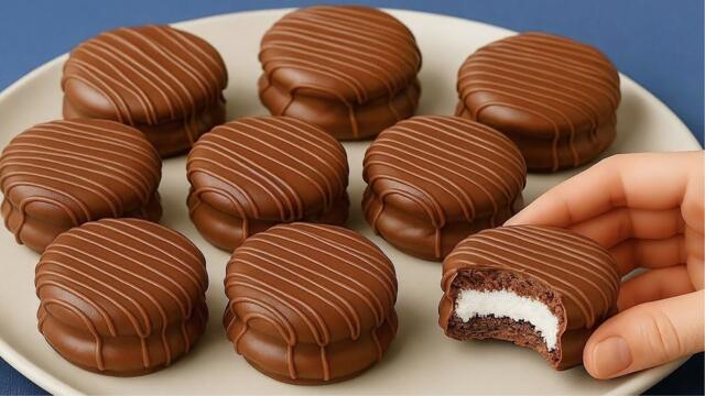 Easiest homemade dessert with chocolate and a delicious filling! Two quick recipes