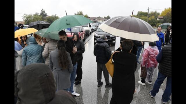 Долни Богров към патриарх Даниил: Върни ни свещеника, ще протестираме до победа!