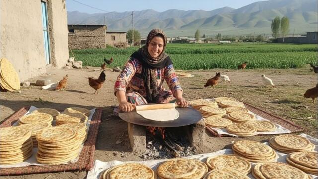Thousands of handmade breads baked by a brave Iranian woman with natural yeast🍞