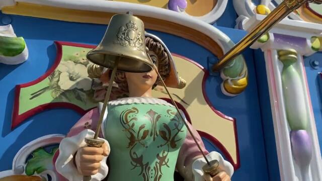 Rock N Roll hits on a Mechanical Organ