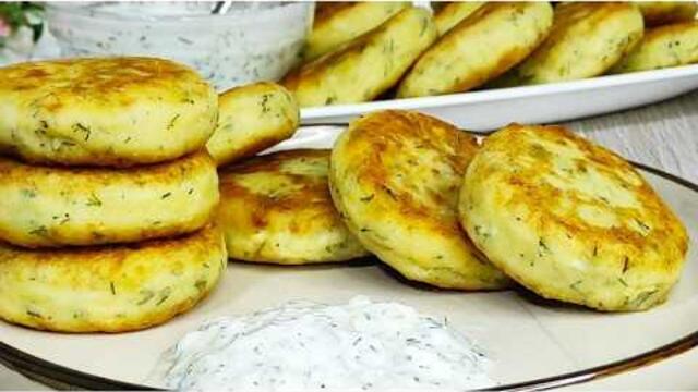 Картопляники  сиром! 2 інгредієнти - смак дитинства🥔🧀