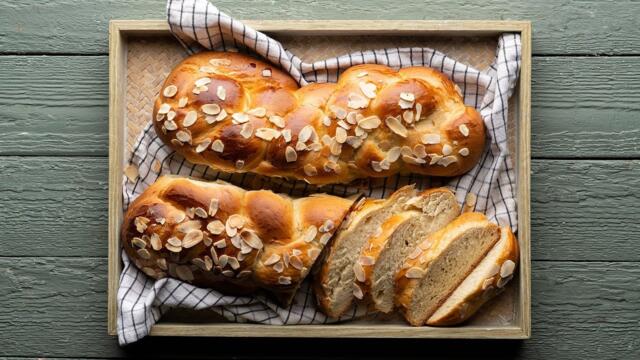 Най-бързият сладък хляб - цуреки | Печивата на Акис | 24Kitchen Bulgaria