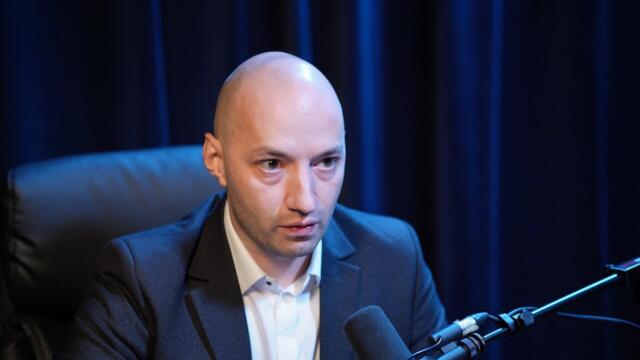 Димитър Ганев: България между идеала за Запада, носталгията по Изтока и умората от прехода