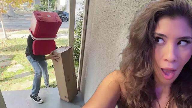 От тук от там.