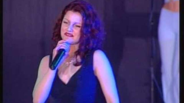 Valia - 100 pokani 100 buketa / Валя - 100 покани, 100 букета