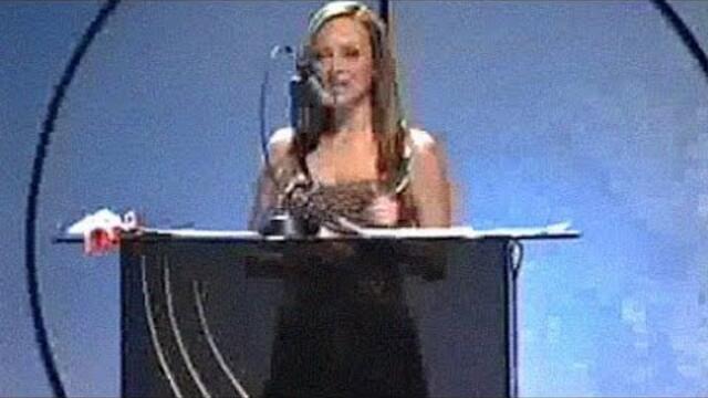 Глория получава награда за "Най-успешен посланик на Планета ТВ по света през 2002"