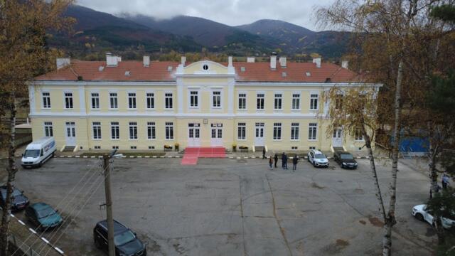 България и Северна Македония подписаха споразумение за изграждане на тунела по жп Коридор №8