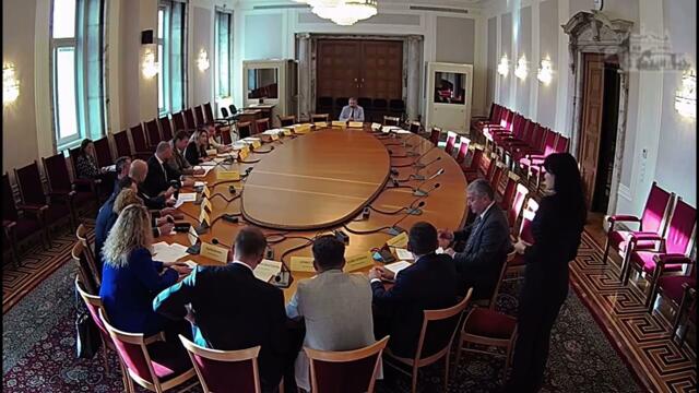 Павела Митова постави рекорд: Поправката “особен управител” на “Лукойл” мина за 30 секунди в комисия