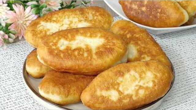 Пиріжки з капустою на сковороді: рецепт, який полюблять усі