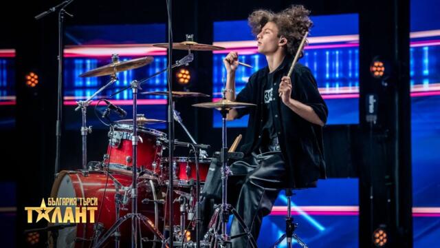 Вълнуващо изпълнение на барабани от Светослав Петров I България търси талант