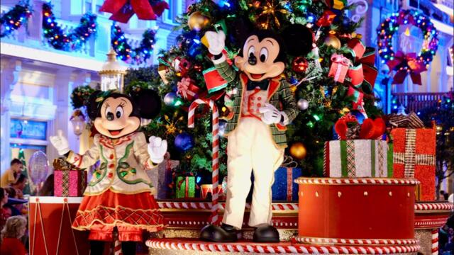 Mickey's Once Upon A Christmastime Parade 2025 FULL SHOW in 4K | Magic Kingdom Walt Disney World