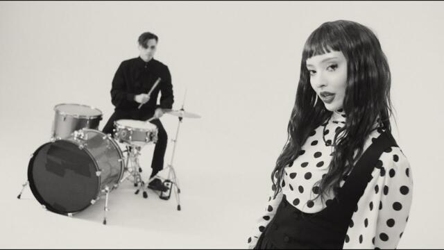 Faouzia - DON'T EVER LEAVE ME (Official Music Video)