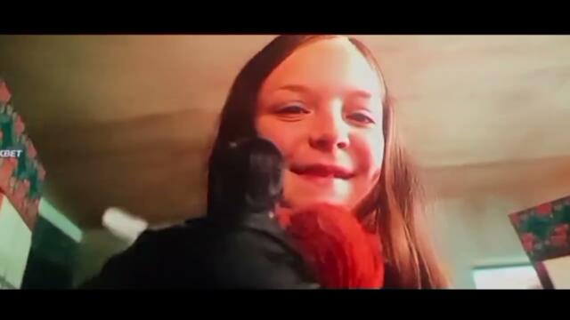 l'Homme qui rétrécit : scène de la maison de poupée