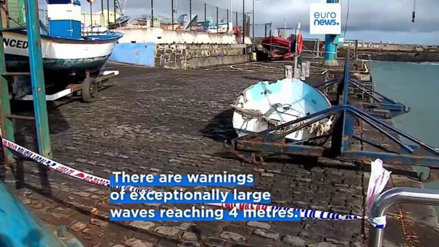 Three dead and 15 injured in Tenerife as bad sea conditions grip Spanish waters