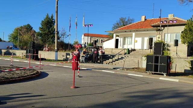 Ситен дъжд вали - Галя Гильова