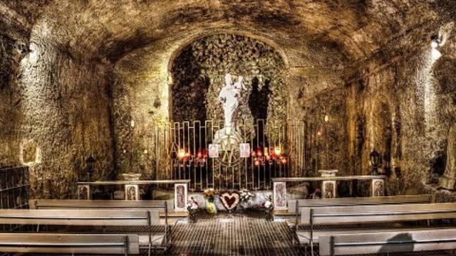 Чудесата на Богородица в Малта: Движещата се статуя в Мелиеха