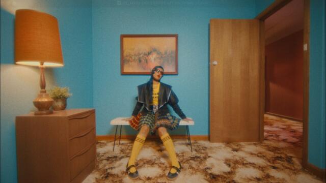 Ecca Vandal - MOLLY (Official Video)