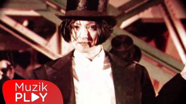 Bendeniz - 80 Günde Devr-i Alem (Official Video)