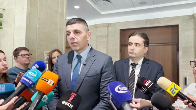 Борисов дължи отговори за връзките си с Цветан Василев