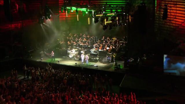 Deep Purple chante son tube "Smoke On The Water" en live