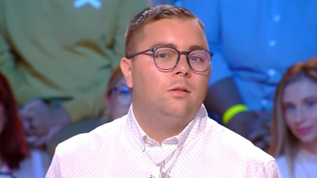 Aymeric, ému aux larmes face à Nathalie