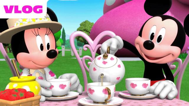Join Mickey and Minnie For a Lovely Garden Tea Party! 🫖❤️ | Me & Mickey | @disneyjr