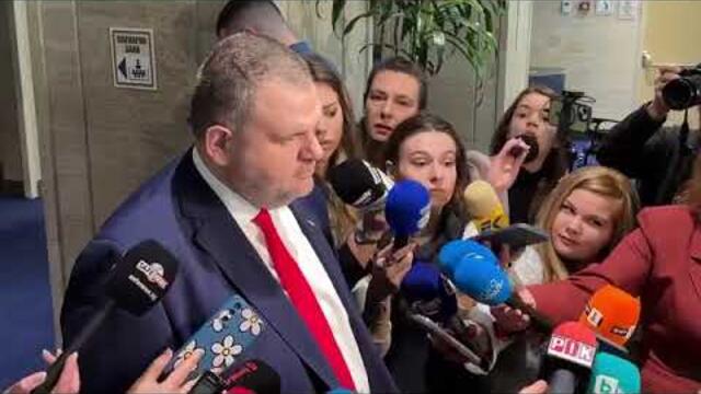 Делян Пеевски: Изключително съм доволен и благодаря на Борисов за закриването на "Авиотряда"