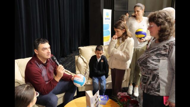 Владимир Николов представи автобиографията си „Високо“ пред стотици в Бургас