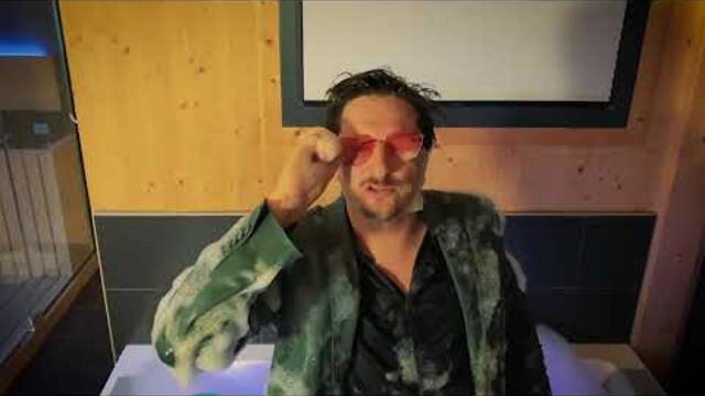 Solarkreis - Shake it feat. FII (official Video)