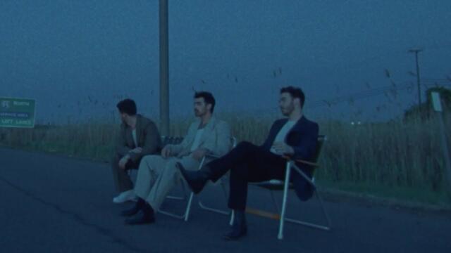 Jonas Brothers - No Time To Talk (Official Lyric Video)