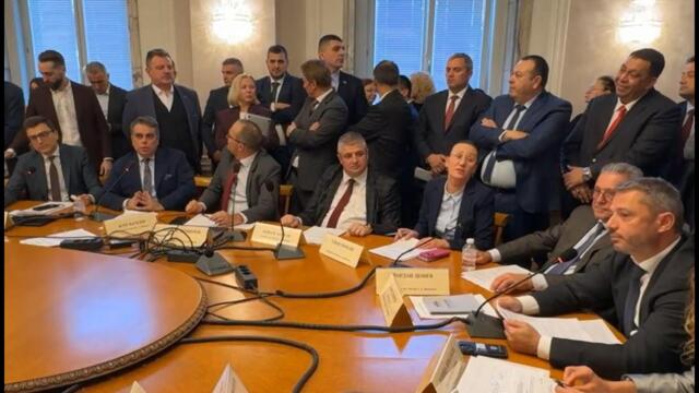 Асен Василев крещи в бюджетната комисия на НС: Кой разпореди това безобразие?