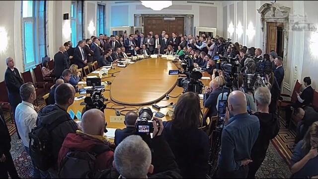 Комисията по бюджет и финанси, свикана извънредно по-рано, не започна работа по същество